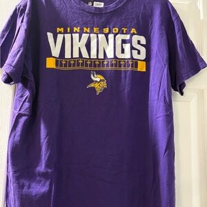 Women’s Large NFL Minnesota Vikings Purple Short Sleeve Tee